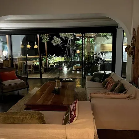 Villa Java *